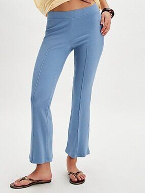 Donni Rib Kick Flare in light blue